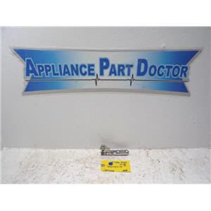Samsung Refrigerator DA61-08317A Middle Right Hinge Used