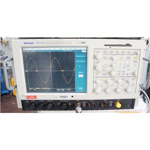 Tektronix DPO 7104 4Ch 1GHz 1GSa/s Digital Phosphor Oscilloscope