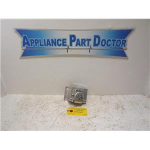 Bosch Range 00490365 Door Lock Motor Used