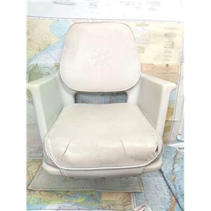 Boaters' Resale Shop of TX 2412 1242.01 TRACY HELM CHAIR w CUSHIONS & MOUNT ONLY