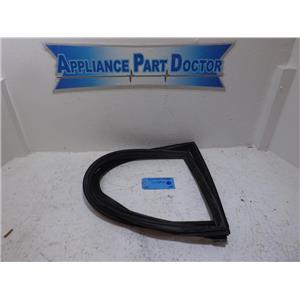 Jenn Air Refrigerator W11368721 Right Door Gasket Used