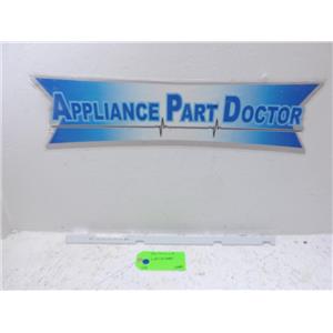 GE Refrigerator WR17X4085 Pan Trim LH Used