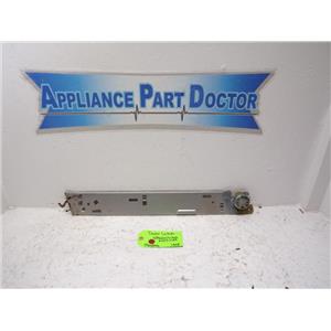 Maytag Range WPW10471348 W10331119 Door Latch Used