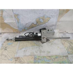 Boaters' Resale Shop of TX 2504 1125.05 SIMRAD HLD2000 MK2L LINEAR DRIVE UNIT