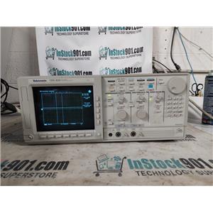 TEKTRONIX TDS 820 2 CHANNEL OSCILLOSCOPE