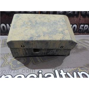2008 2009 CHEVROLET 3500 SLT EXT CAB 6.6 LMM DIESEL AUTO 4X4 FUSE BOX LID COVER