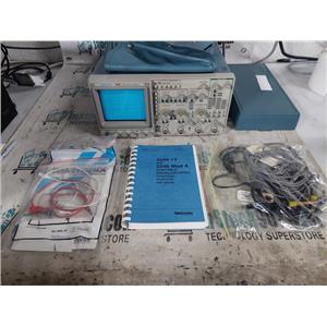 Tektronix 2246 4 Channel 100 MHz Oscilloscope