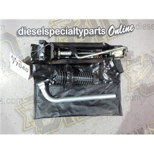 2006 2007 VOLKSWAGEN JETTA 1.9 DIESEL AUTO SEDAN OEM TIRE JACK SERVICE TOOLS KIT