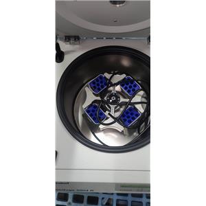 Eppendorf 5804R Centrifuge with Rotor
