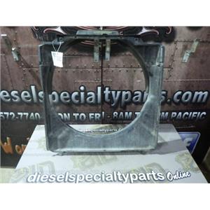 2005 2006 FORD F350 F250 XLT 6.0 DIESEL AUTO 4X4 FAN SHROUD *NOT PERFECT * OEM