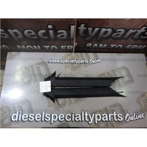1989 1990 CHEVROLET CORVETTE 5.7 AUTO CONVERTIBLE A-PILLAR COVERS (BLACK) SET