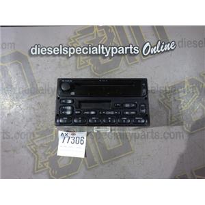 2002 2003 FORD F350 LARIAT CREWCAB 7.3 DIESEL AUTO 4X4 STEREO 2L5T18C868AB OEM