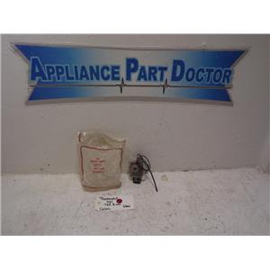 Caloric/Amana Range 93111 T85 B 100 Thermostat NEW