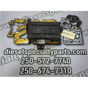 2005 2006 FORD F350 F250 LARIAT 6.0 DIESEL AUTO 4X4 EXT CAB JUNCTION FUSE BOX
