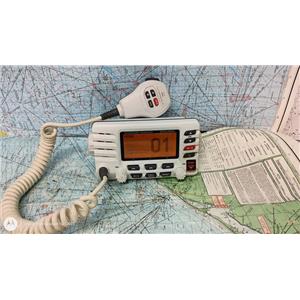 Boaters' Resale Shop of TX 2601 0302.02 STANDARD HORIZON MARINE VHF RADIO GX1600