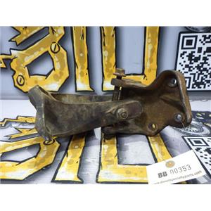 1998 1999 JEEP CHEROKEE 4.0 AUTO 4X4 OEM 4.0 ENGINE MOUNTS (SET) 52020270 (2)