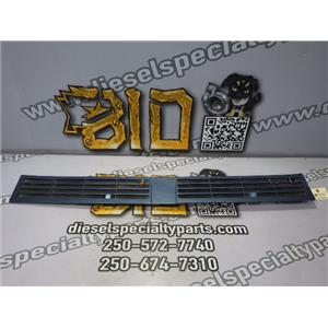 1998 1999 JEEP CHEROKEE 4.0 AUTO 4X4 WINDSHIELD WIPER COWEL PANEL ( BLUE ) OEM