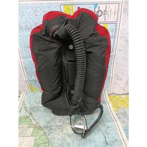 Boaters' Resale Shop of TX 2601 1705.11 HOLLIS S38 SCUBA 38LB WING with SLOTS