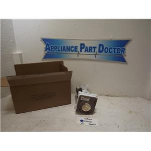 Whirlpool Refrigerator W10190965 Ice Maker NEW OEM