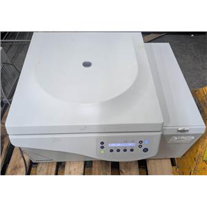 EPPENDORF 5810R CENTRIFUGE w/rotor A-4-100 and buckets