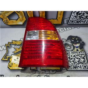 2007 2008 KIA SPORTAGE 2.7L V6 AWD OEM RIGHT PASSENGER SIDE REAR TAIL LIGHT
