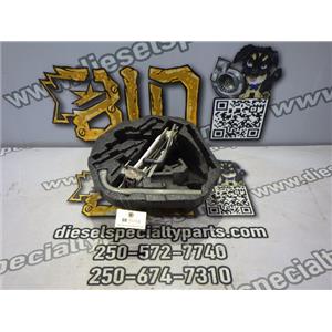 2001 2002 VOLKSWAGEN JETTA 1.9L DIESEL 5-SPEED SEDAN ROADSIDE JACK REPAIR KIT