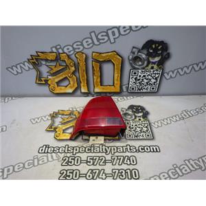 2001 2002 VOLKSWAGEN JETTA 1.9L DIESEL 5-SPEED SEDAN LEFT TAIL LIGHT ASSEMBLY