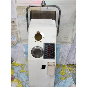 Boaters' Resale Shop of TX 2602 2804.01 SMALL BOAT CENTER 17" x 38" CONSOLE