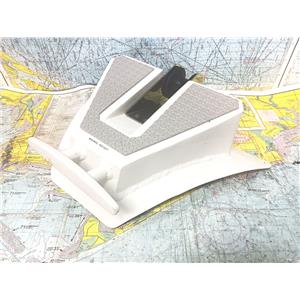 Boaters' Resale Shop of TX 2604 0406.02 BOW STEP w ANCHOR ROLLER & LINE CLEAT