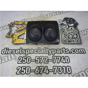 2009 2010 CHEVROLET AVEO 5 1.6L AUTO DASH BEZEL WITH VENTS OEM