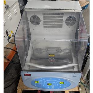 Thermo Scientific MAXQ 4000 Incubated Orbital Shaker