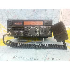 Boaters' Resale Shop of TX 2605 2305.25 YAESU VINTAGE TRANSCEIVER w MIC FT-840