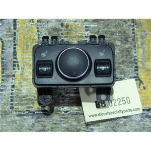 2014 2015 FORD ESCAPE XLT 1.6 L AUTO AWD HEATED SEAT SWITCH W/ 12V POWER OUTLET