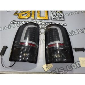 2004 2005 DODGE RAM 2500 3500 5.9 DIESEL AUTO 4X4 TAIL LIGHTS ( SET OF 2 ) OEM