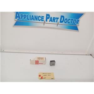 ROBERTSHAW OVEN 5501-300 INFINITE SWITCH NEW