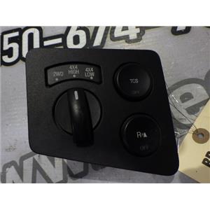2008 2009 2010 FORD F350 FX4 OEM 4X4 / TRACTION CONTROL / PARK AID DASH SWITCH