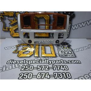 2007 2008 DODGE 1500 SLT 5.7 HEMI AUTO 4X4 CENTRE DASH RADIO BEZEL 5JU301Z2AC