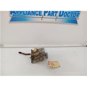 CALORIC OVEN Y68102 65780 Y65779 COMPLETE VINTAGE DOOR LATCH ASSEMBLY USED