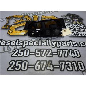 2008 2010 FORD ESCAPE LIMITED 3.0 V6 AUTO 4WD CENTRE TRIM LINE IN 120V W SWITCH