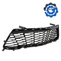 New OEM GM Black Front Lower Grille Assembly 2016-2018 Chevrolet Camaro 23505817