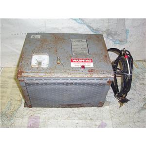 Boaters’ Resale Shop of TX 2003 0124.02 CROWN R3012-3 MARINE 30 AMP CONVERTER