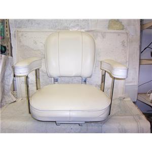 Boaters’ Resale Shop of TX 2205 1125.01 POMPANETTE P01-0913 CAPTAINS CHAIR ONLY