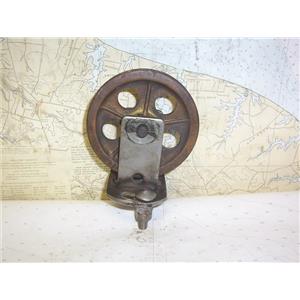 Boaters’ Resale Shop of TX 2211 0472.04 EDSON MARINE STEERING 4" IDLER ASSEMBLY