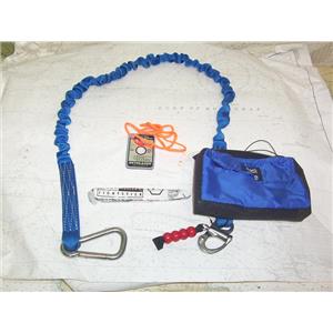 Boaters’ Resale Shop of TX 2303 2441.05 WEST MARINE SAFETY TETHER & SIGNAL KIT