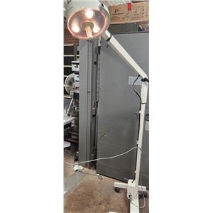 Welch Allyn 44200 Exam Light Head and Arm Surgical Procedure Floor Stand Lamp